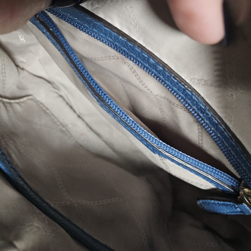 Michael Kors Leather Crossbody bag blue - Picture 4 of 14